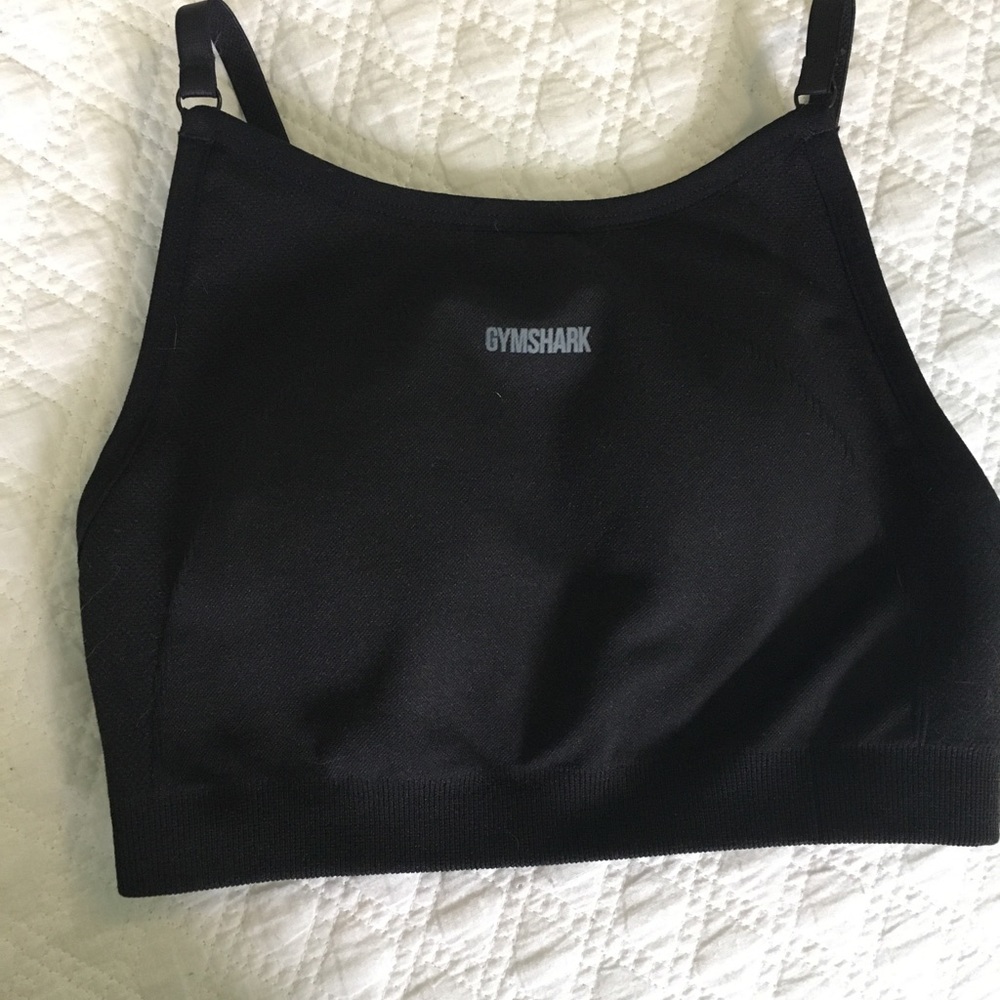 Gym Shark Flex Strappy Sports bra in xs
